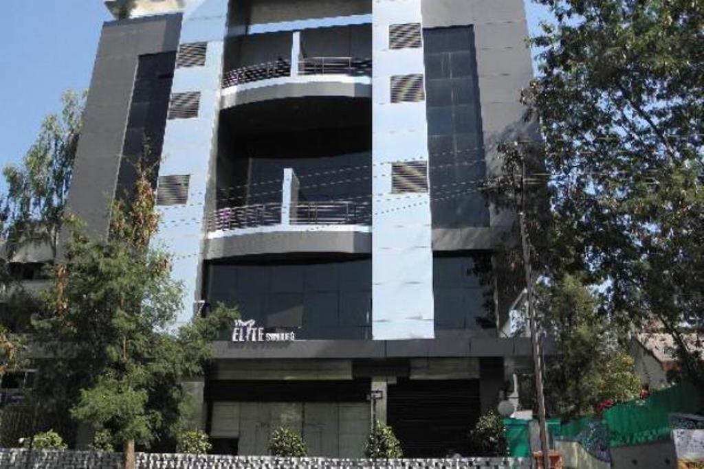 Hotel The Elite Suites Pune Habitación foto