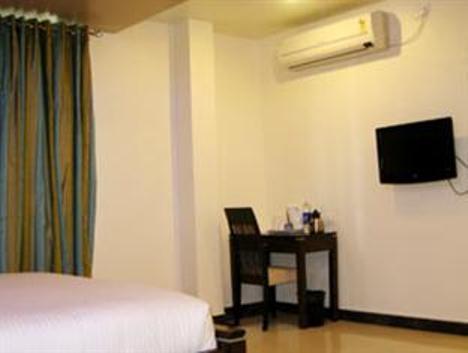 Hotel The Elite Suites Pune Habitación foto