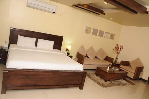 Hotel The Elite Suites Pune Exterior foto